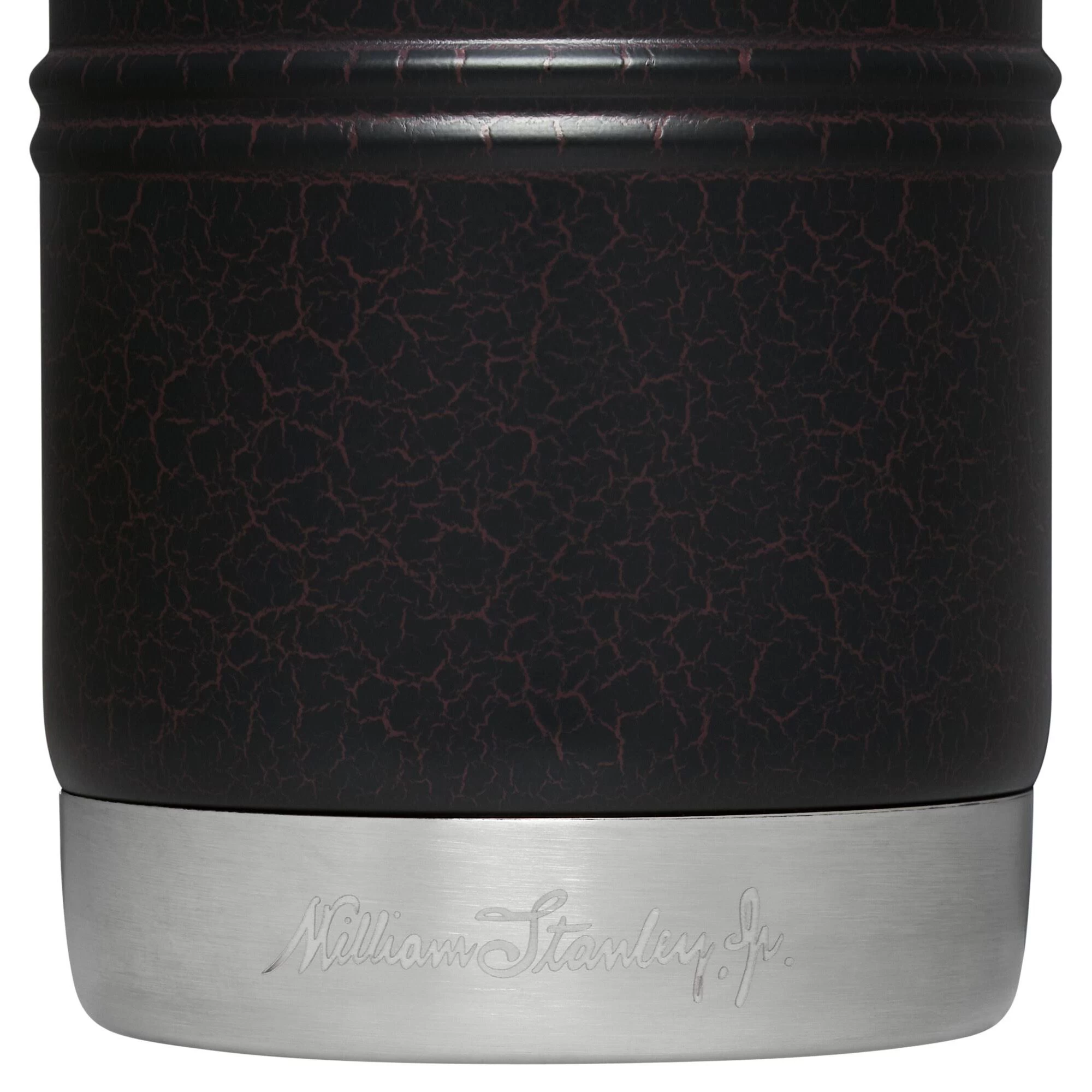 Stanley PMIMilestones thermosfles 1 liter black patina Stanley PMIMilestones Thermosfles 1 Liter Black Patina -Lafuma-Winkel 145686 990 04